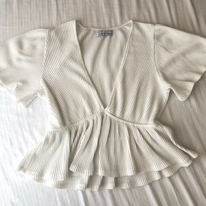 Cropped V-necked Blouse in White🕊✨